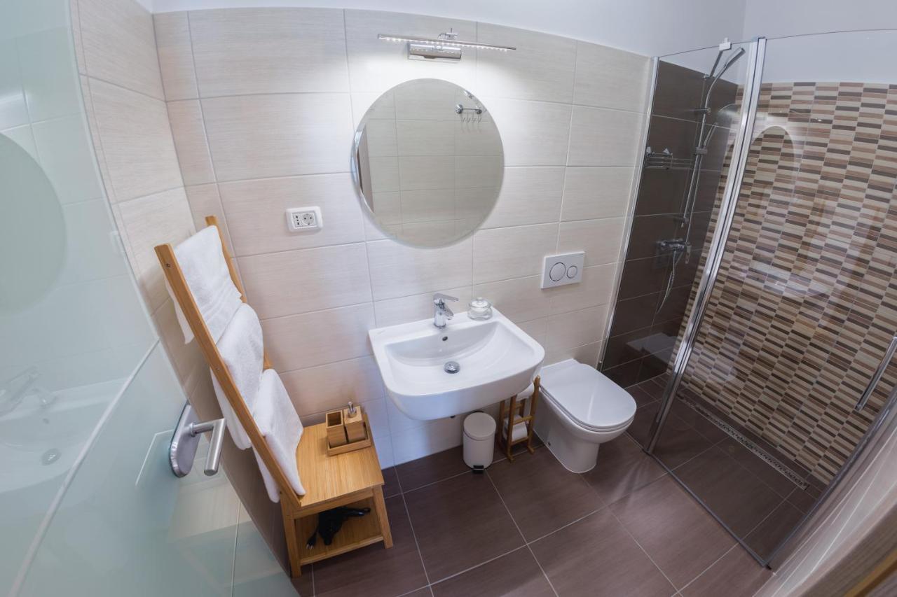 Med Oljkami Apartment Копер Екстер'єр фото